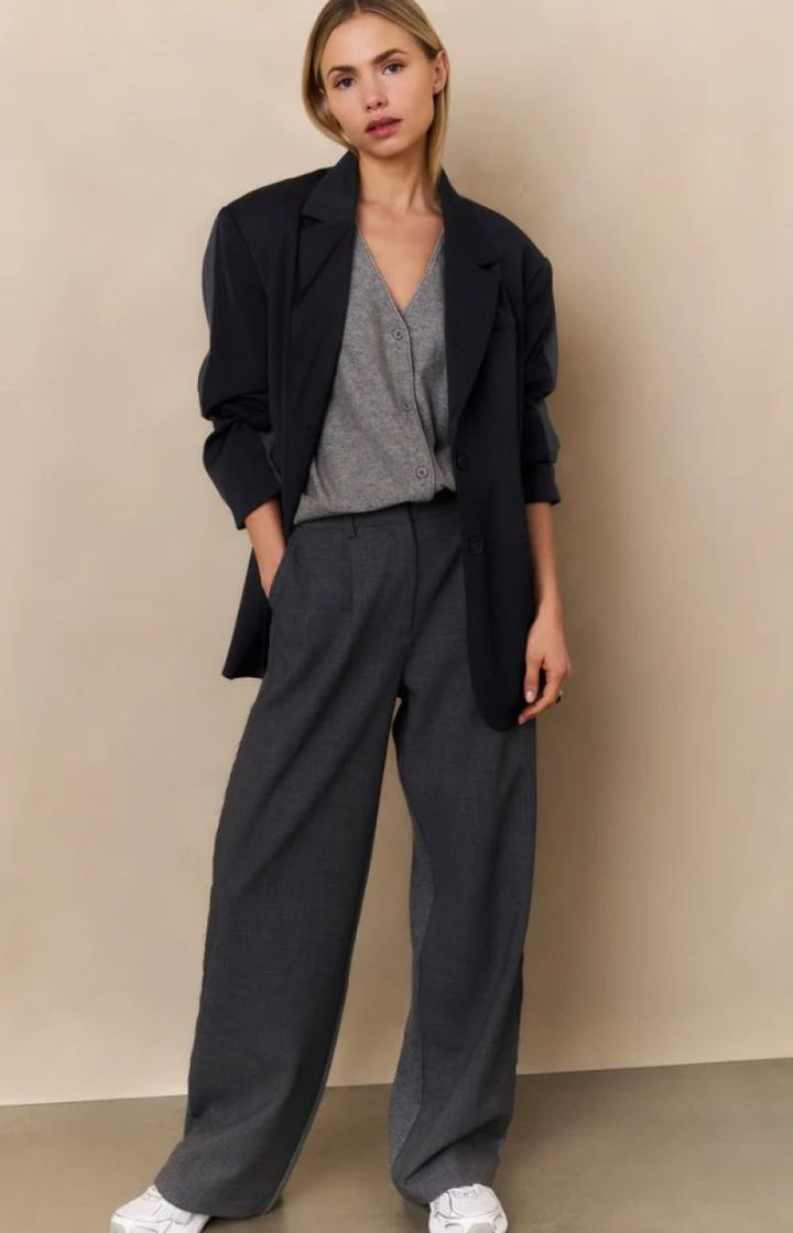 01-010120-508 MEDIUM GREY