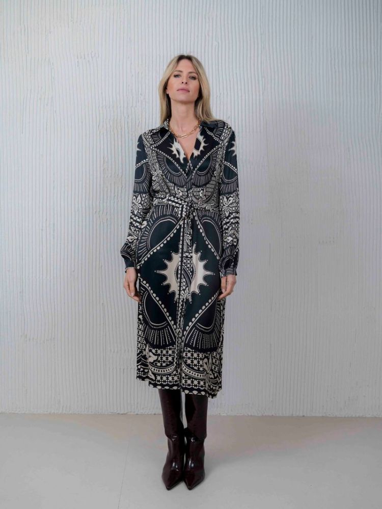 ROBE ZEN NOIR